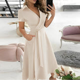 Demi - A-Linien-Kleid mit V-Ausschnitt – Beige