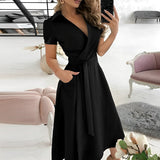 Demi - A-Linien-Kleid mit V-Ausschnitt – Schwarz