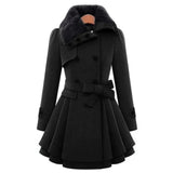 Yena | Schicker Trenchcoat mit veganem Pelz – Schwarz