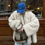 Katharina Kunstfelljacke Oversized – Beige