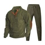 Herren nan strukturiertes Strick-Loungewear-Set mit halber Knopfleiste, kontrastreichen Ellbogenpatches und elastischem Tunnelzug-Jogger Drune – Olivgrün