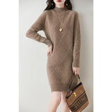 Emilia™ Chic Winterkleid – Braun