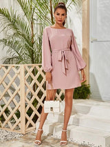 Damen nan elegantes Etuikleid mit Ballonärmeln und Taillengürtel Drune – Rosa