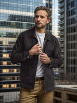 Herren Wildlederjacke mit modernem Stehkragen und praktischen Taschen Aliams – Grau
