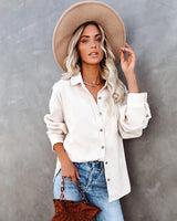 Damen nan oversized Cordhemd mit Brusttasche, Hemdkragen und aufgerollten Ärmeln Drune – Weiß