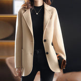 Tweedcharm – dicker damenblazer für herbst und winter – Beige