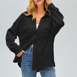 Damen nan oversized Waffelstrick Hemdjacke mit Brusttaschen und Knopfleiste Drune – Schwarz