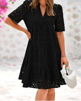 Anjika – Elegantes Sommer Kleid Mit Spitzenrüschen – Schwarz