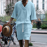 Herren nan lässiges Strick-Set mit V-Ausschnitt, Kurzarm-Oversize und Kordelshorts Drune – Himmelblau