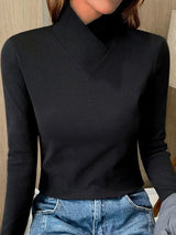 Elara – eleganter rollkragenpullover mit hohem kragen – Schwarz