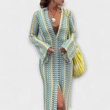 Eliora – Maxikleid mit V-Ausschnitt und Urlaubsflair – Gelb