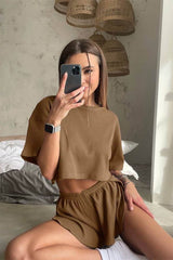 Damen-Set mit Crop-Top & Shorts aus Waffelstrick – lässig und bequem – Braun