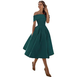 Azrielle – Elegantes schulterfreies Kleid – Dunkelgrün
