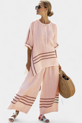Vittorina – asymmetrisches Oberteil mit raffinierten Streifen und gewagten Hosen – Rosa