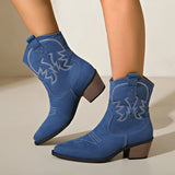 Damen nan Kurzschaft‑Westernboot mit dekorativer Stickerei, eckigem Blockabsatz und weichem Veloursfinish Drune – Blau