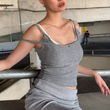 Schulterfreies Damen Top mit feiner Rippenstruktur – Grau