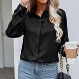 Damen nan klassische Satinbluse mit verdeckter Knopfleiste und lässigem Hemdblusen-Schnitt Drune – Schwarz