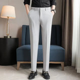 Herren-Hose mit formbetonter passform | geradliniger stil – Weiß