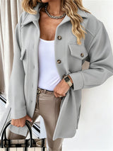 Damen nan oversized Hemdjacke aus Wollmischung mit aufgesetzten Pattentaschen Drune – Hellgrau