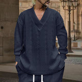 Herren nan grob gestrickter V-Ausschnitt-Pullover mit Zopfmuster und relaxed Fit Drune – Navyblau