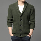 Herren Strickjacke mit hoch geschlossenem Kragen und praktischen Taschen Aliams – Olivgrün