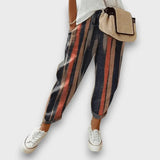 Benia – Luftige Freizeithose mit femininer Silhouette – Gestreifte Farbe