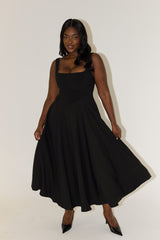 Amelia | Zeitloses, fließendes Midikleid – Schwarz