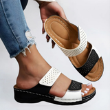Lynn | Elegante orthopädische Sandale für Damen – Schwarz Weiß