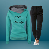 Nimue – 2 Teiliges Trainingsanzug Setz mit Herz Print – Grün