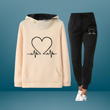 Nimue – 2 Teiliges Trainingsanzug Setz mit Herz Print – Khaki