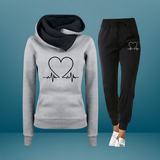 Nimue – 2 Teiliges Trainingsanzug Setz mit Herz Print – Grau