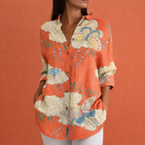 Bedruckte Damenbluse mit klassischem Kragen und Knopfverschluss | Yvonne – Orange