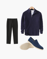 Carson |  Marineblau Zopfmuster-Pullover 3-teiliges Set mit hose & Wildleder-Loafer – Marineblau