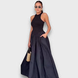 Clarissa – Kleid mit kontrastvoller Linie – Schwarz