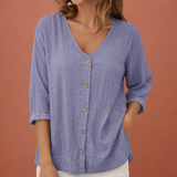 V-Ausschnitt Damen T-Shirt mit Knopfverschluss und Dreiviertelärmeln | Ylena – Lila