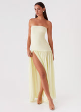 Selia | Langes, Trägerloses, Fließendes Kleid – Gelb