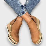 Alvaya – Alltagstaugliche Keilstiefeletten mit Stil – Braun