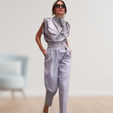 Alicia | Figurschmeichelndes Design mit dekorativem Gürtel Frauenset – Lila