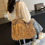 Geflochtene Tasche mit Fransen – Natürlicher und Boho-Stil – Cachi