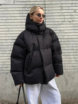 Warme Damen Winterjacke | Gesteppter Mantel mit Kapuze – Schwarz