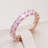 Ring mit rundem Stein aus Gold – Rose