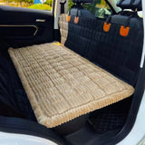 Marley™ Haustierbett mit rutschfester Unterseite und kuscheligem Plüsch – Hellbraun