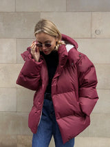 Warme Damen Winterjacke | Gesteppter Mantel mit Kapuze – Bordeaux