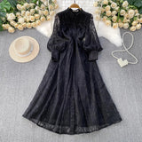 Imperial™ Spitzenkleid mit Puffärmeln – Schwarz