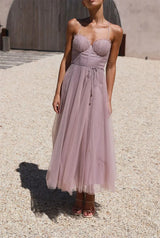 Lorianna – Traumhaftes Kleid im Korsett-Stil – Lila