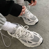 Unisex Sneaker flach – Alltagsschuh mit Schnürung – Weiß | Grau