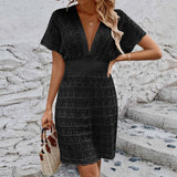 Gestricktes Strand Minikleid – Luftiges Sommerkleid für Damen – Schwarz