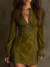 Gina™ – Kurzes Kleid aus Wildleder mit Spitze – Feminin & Saffiniert – Grün