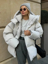 Warme Damen Winterjacke | Gesteppter Mantel mit Kapuze – Hellgrau