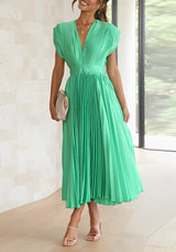 Isolde - Elegantes plissiertes Maxikleid – Grün